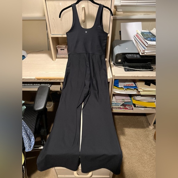 Old Navy Active Powersoft Flare Pant Jumpsuit - Picture 4 of 5